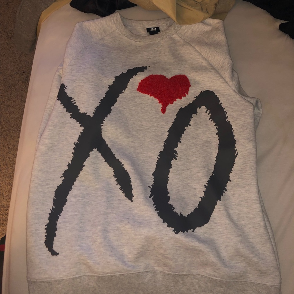 Men’s Weeknd sweater